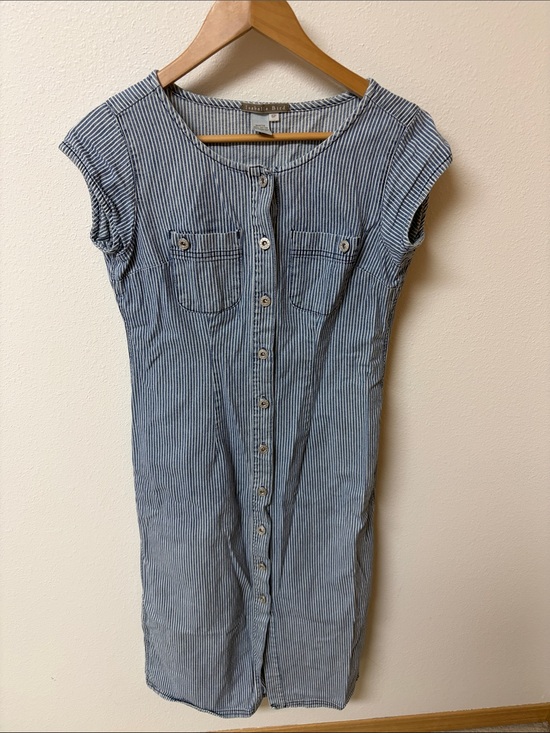 Isabella Bird Dresses & Skirts - Isabella Bird Blue and White Striped Button-Down cotton dress women’s size 6p